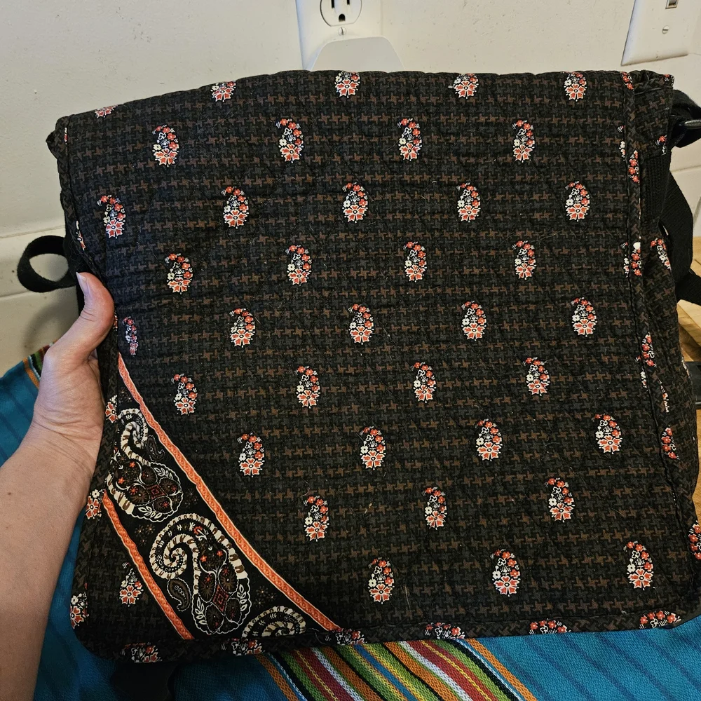 Vera Bradley quilted crossbody Messanger/Laptop bag, retired brown houndstooth